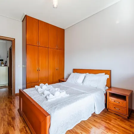 Urban Sea Escape By Pikhost