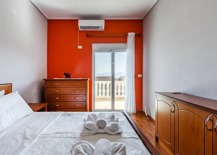 Urban Sea Escape By Pikhost